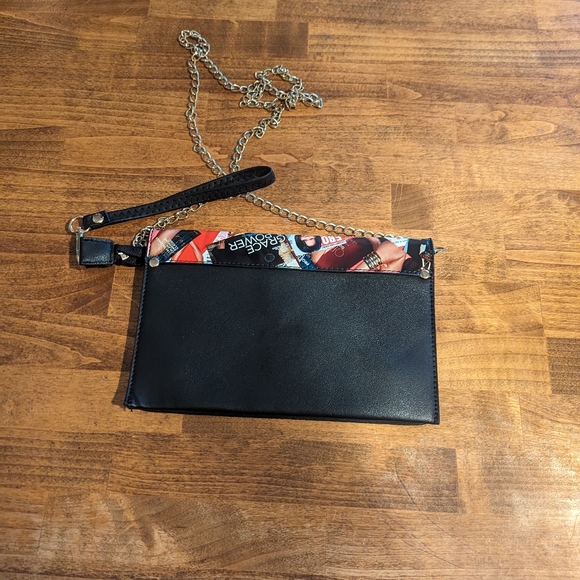 Michelle Obama Glossy Magazine Cover Collage Purse With Chain - Picture 4 of 10